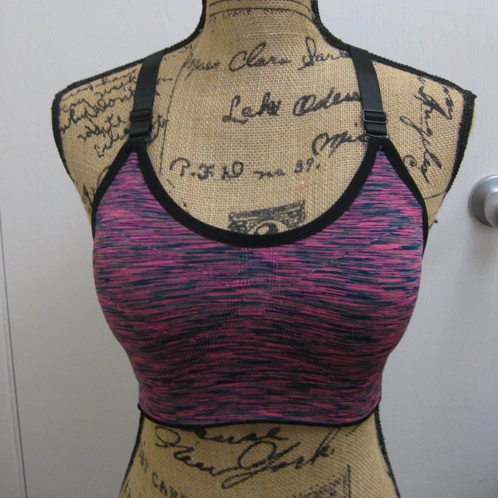 NWOT Say Fut padded yoga sports bra M medium